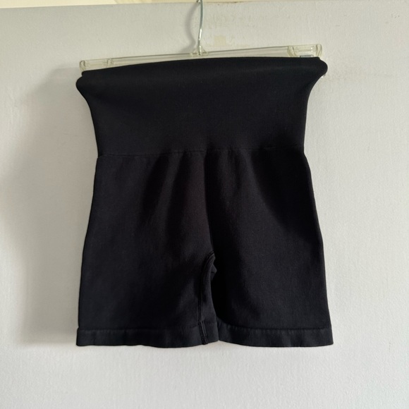 Gymshark Black Ribbed Cotton Seamless Shorts size XS EUC - Picture 8 of 11